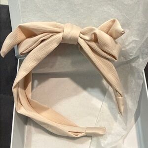 KRISTIN ESS HAIR THE SATIN HEADBAND-BLUSH